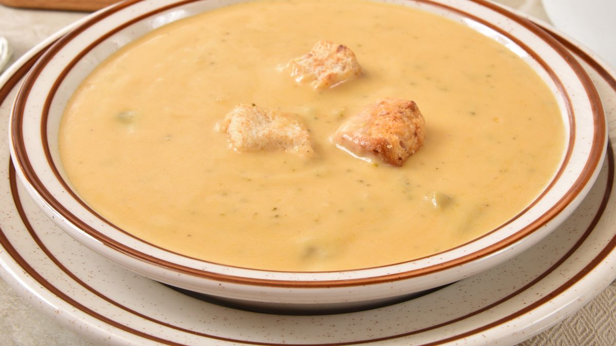 Miska zupy cztery sery