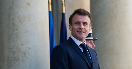 Emmanuel Macron dopiął swego. Wyższy wiek emerytalny we Francji wszedł w życie