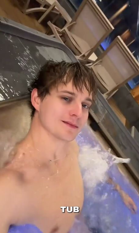 Jacuzzi w wiosce olimpijskiej