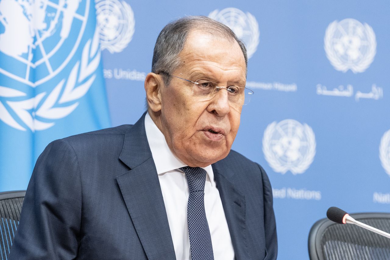 Peace negotiations? Lavrov talks about an "ultimatum"