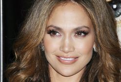''The Boy Next Door'': Gdzie się podział biust Jennifer Lopez?