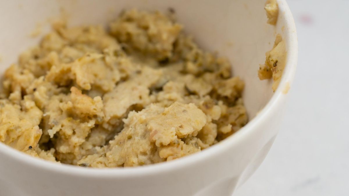 To jedzenie powoduje raka. Cztery grupy produktów, po które sięgasz codziennie