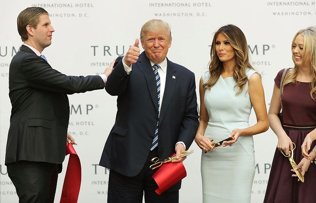 Donald Trump zdenerwował fanów "Gry o tron". Zdjęcie i podpis wystarczyły, by wzbudzić niesmak