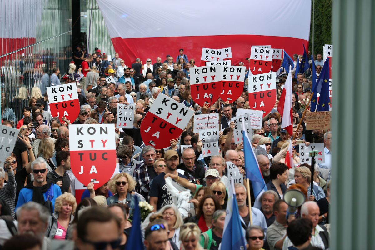 Koziński: "Suma wszystkich protestów. Czy PiS musi się przygotować na 'tysiąc Wietnamów'"? (Opinia)