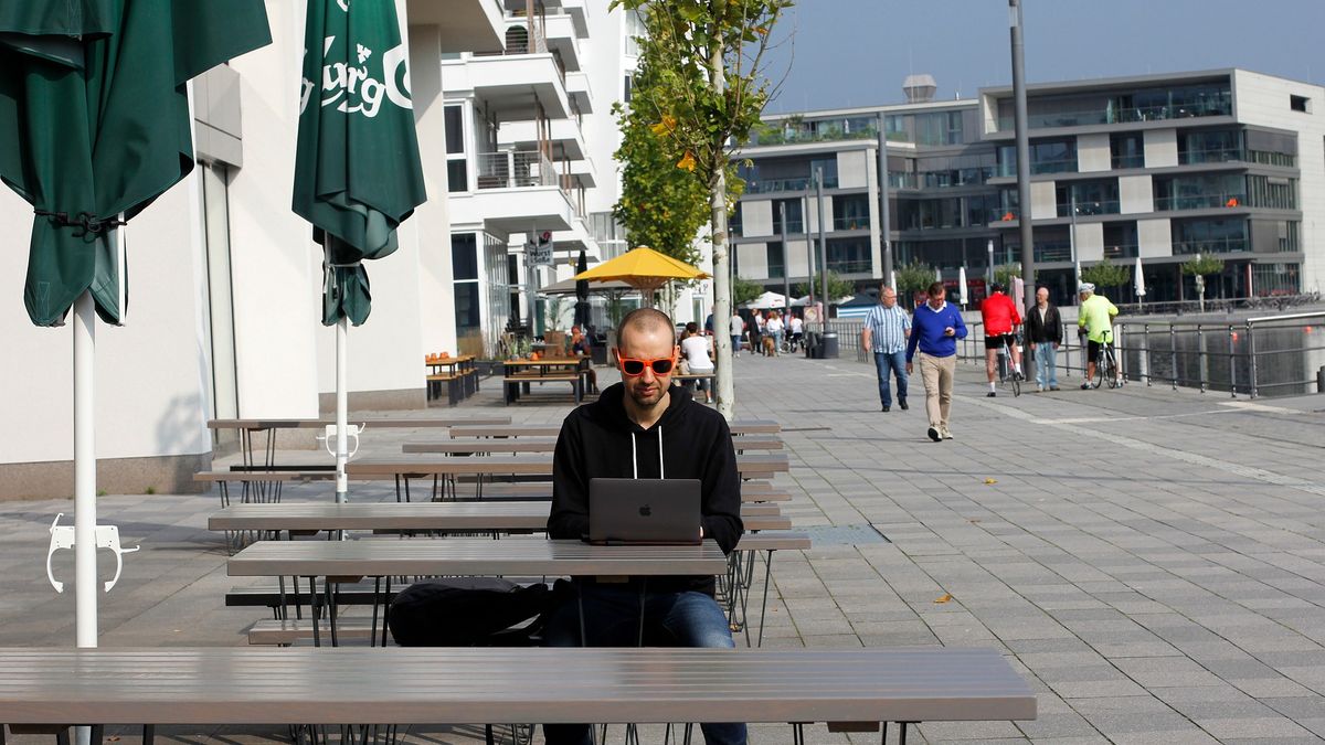 Pandemia koronawirusa zmieniła stosunek do pracy zdalnej 