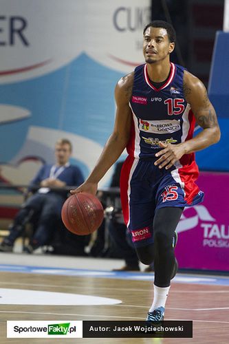 Myles McKay: Dobrze czuję się w roli nauczyciela