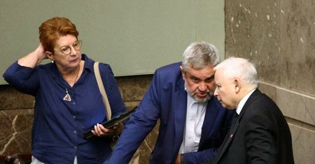Ardanowski uderza w PiS, ale z klubu nie wystąpił. "Będzie łowił wśród zawiedzionych"