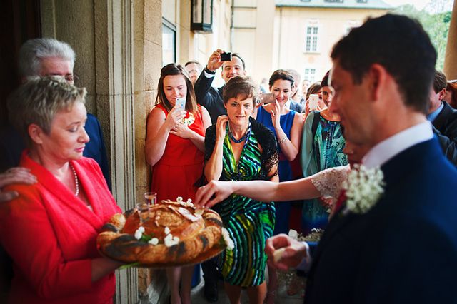 Trudne momenty do fotografowania podczas ślubu – jak sobie z nimi poradzić? [poradnik] 14