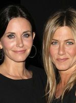 "Przyjaciele": Courteney Cox obrażona na Jennifer Aniston