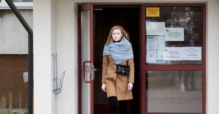Paparazzi przyłapali Kingę Dudę. Nieładnie!