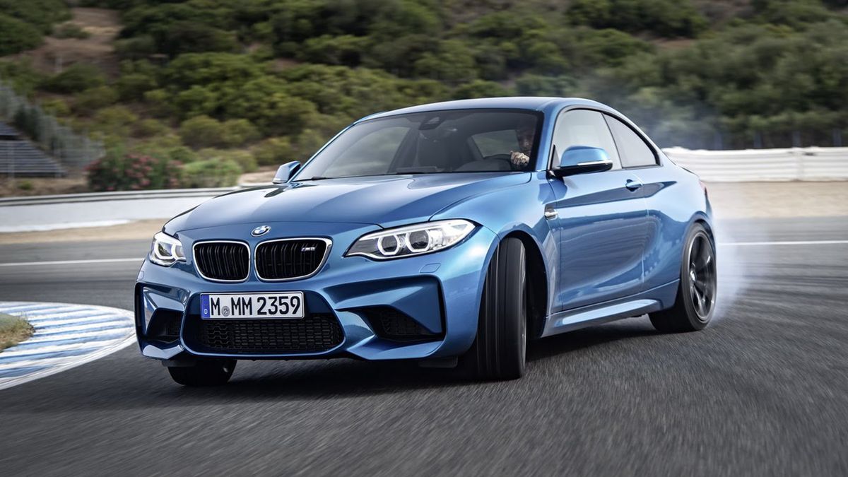 BMW M2 - samochód typowo nadsterowny