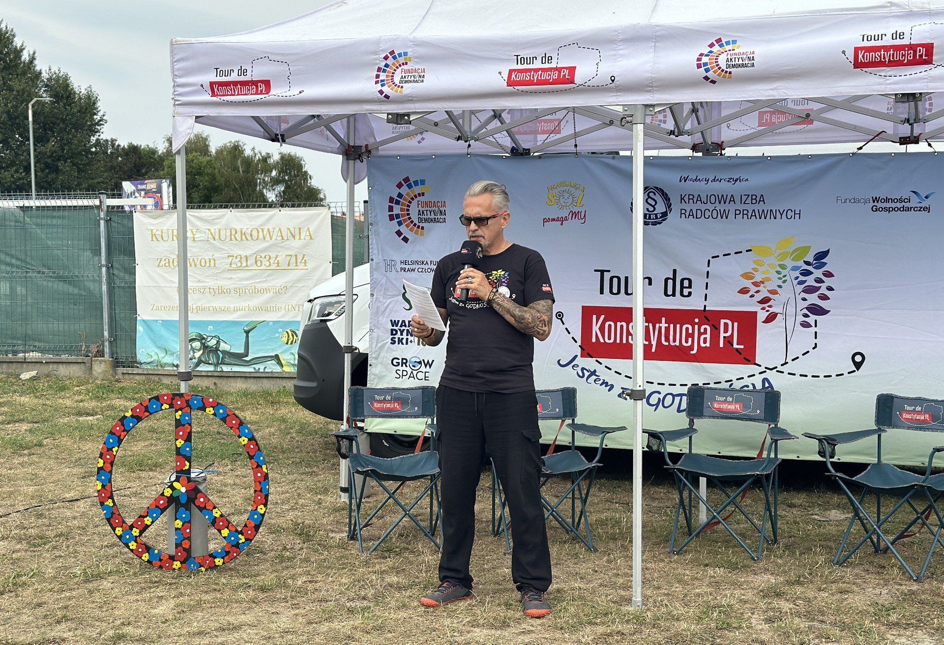 Sędzia Anna Maria Wesołowska odwiedziła Tarnobrzeg w ramach akcji Tour de Konstytucja, 21 sierpnia 2025