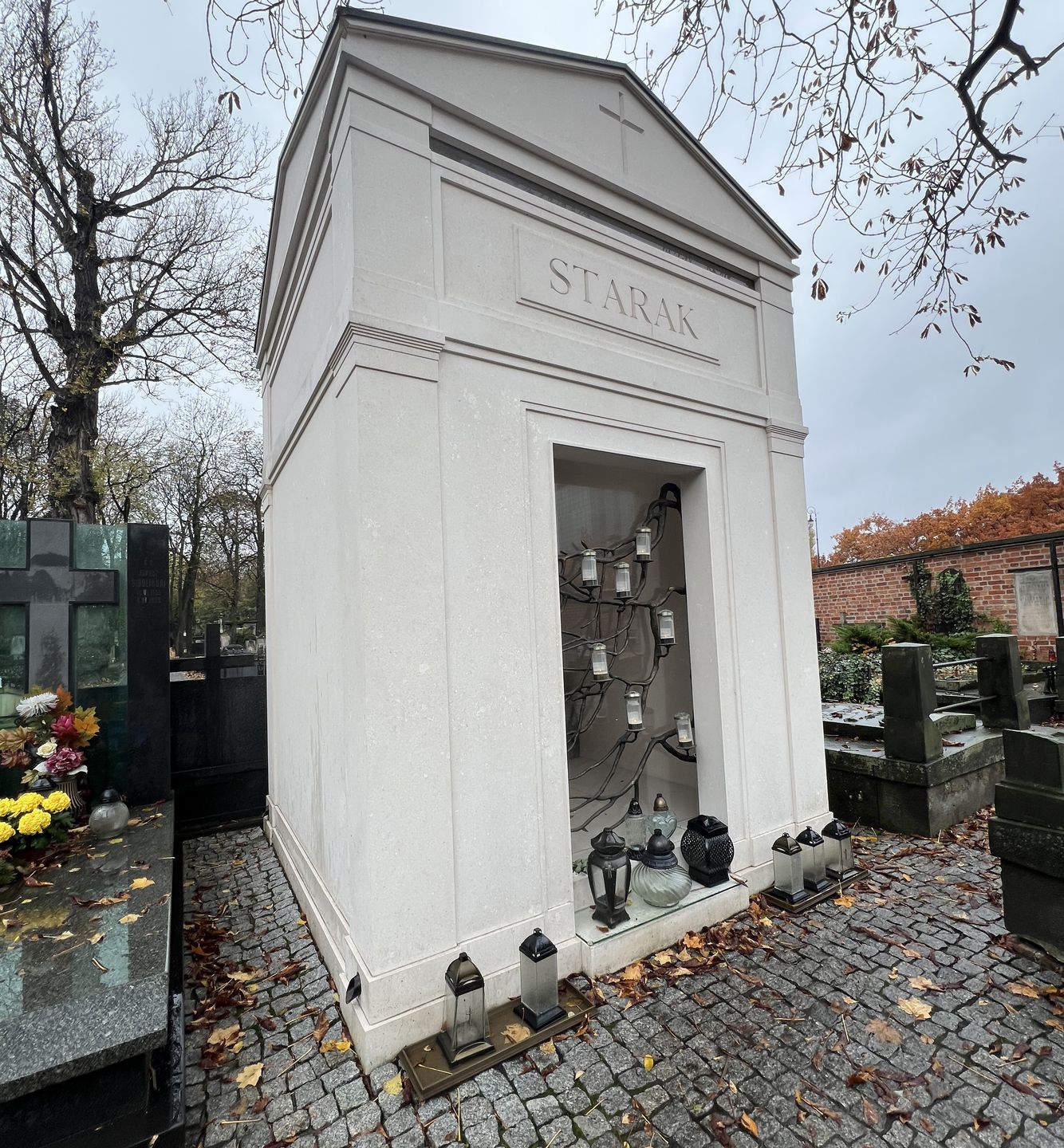 Grób Piotra Woźniaka-Staraka