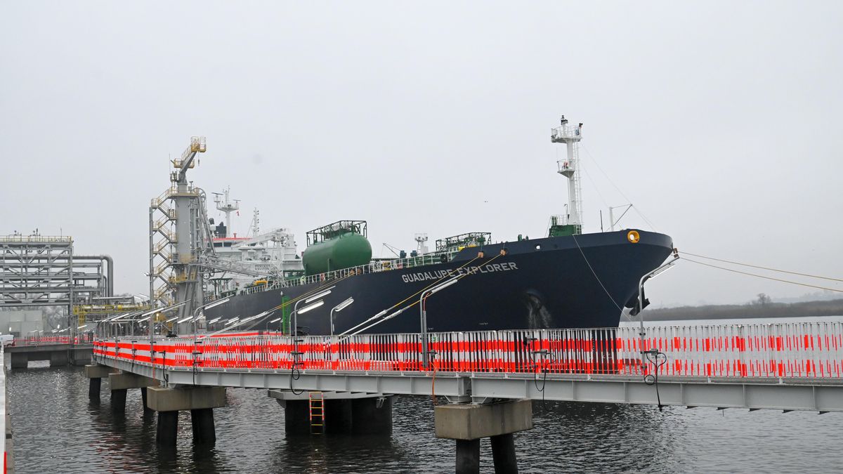 Morski terminal gazowy w Policach