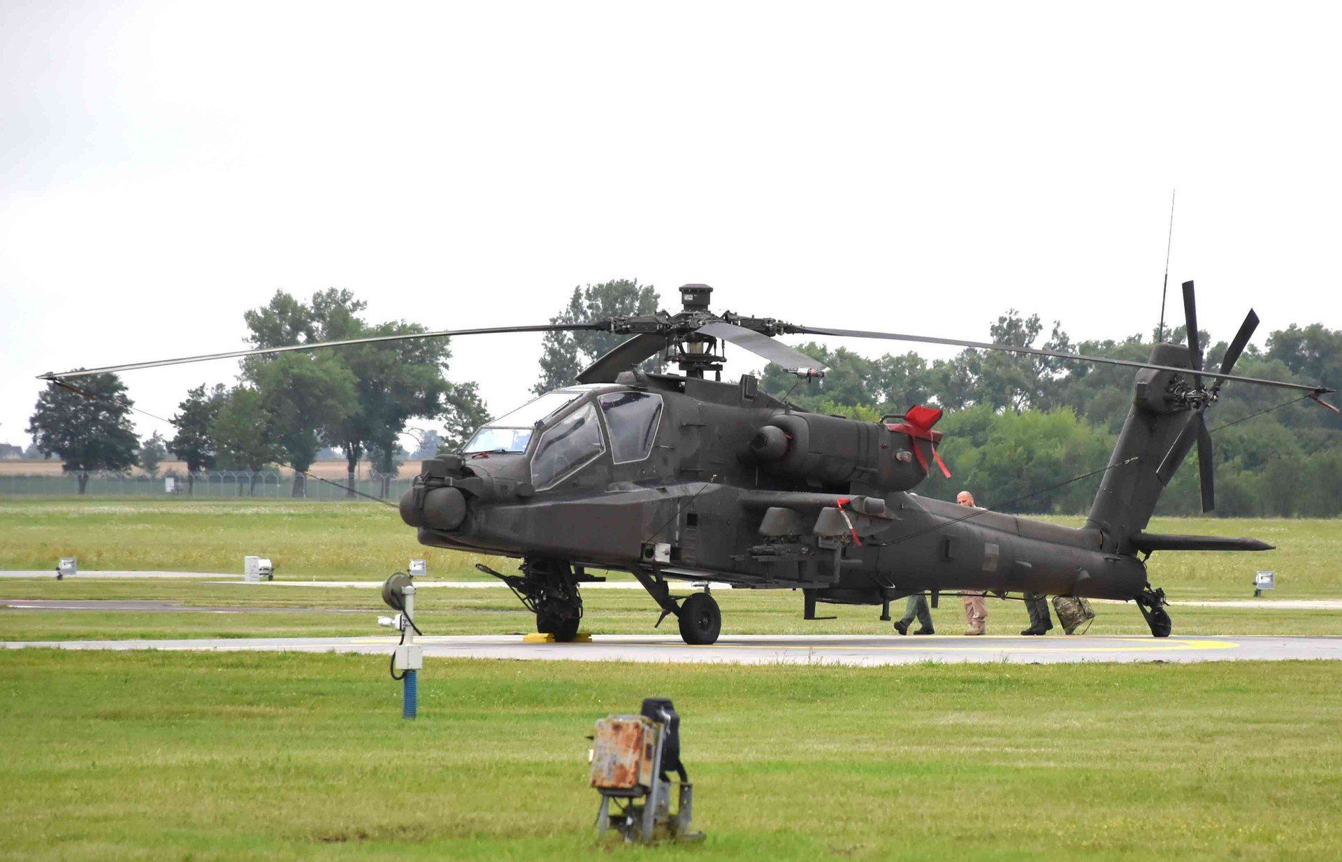 Szkolenie złóg na Apache AH-64D w 56 Bazie Lotniczej pod Inowrocławiem