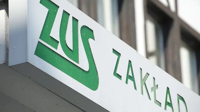 Wniosek o zaświadczenie o niezaleganiu w opłacaniu składek można złożyć przez internet, osobiście lub pocztą.