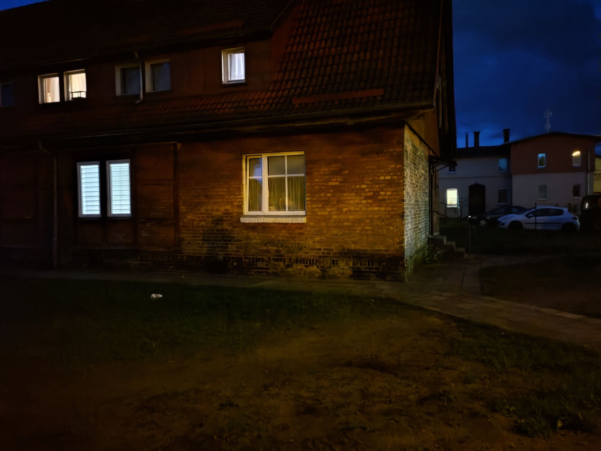 Smartfon inny niż (prawie) wszystkie. ASUS Zenfone 8 Flip: test 66
