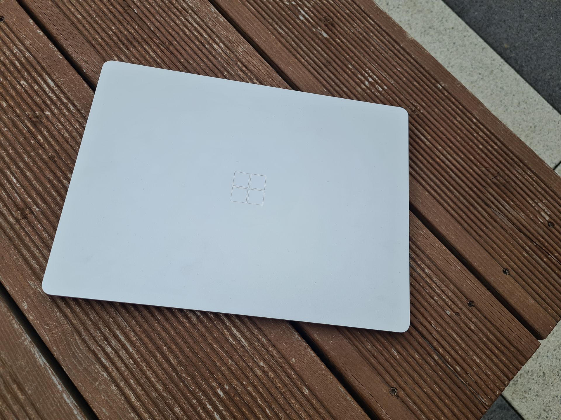W Microsofcie bez zmian, czyli trochę logiki, trochę absurdu. Recenzja Surface Laptop Go 3