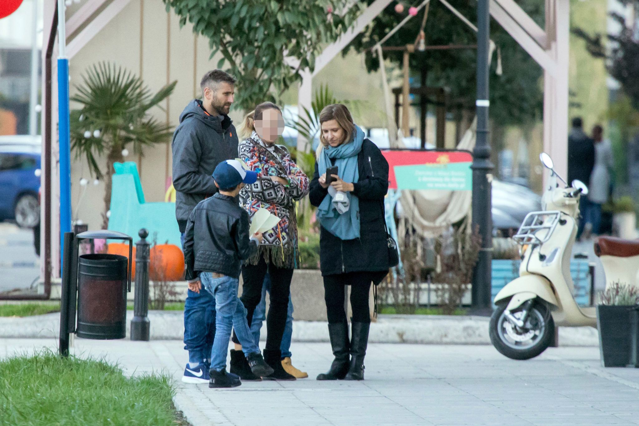 Joanna Koroniewska i Maciej Dowbor na spacerze