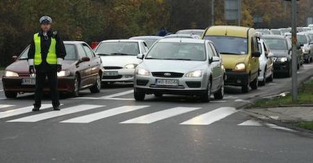 Zginęło 41 osób, a zatrzymano ponad 1400 pijanych kierowców
