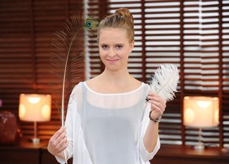 Założyła salon łaskotek, pierwszy w Polsce, drugi w Europie. Wierzy, że muskanie pawimi piórami to najlepszy sposób na relaks. Odmawia go jednak mężczyznom