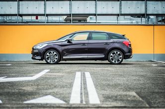 Citroen DS5 1.6 THP 200 KM - drogowy myśliwiec
