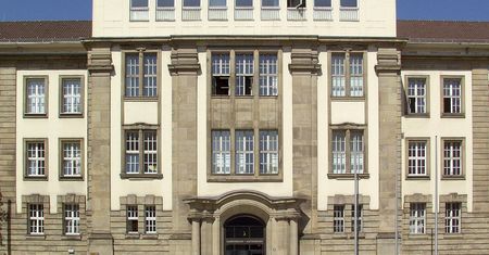 Zatrudnili Polaków. Więzili i zabierali im cały zarobek