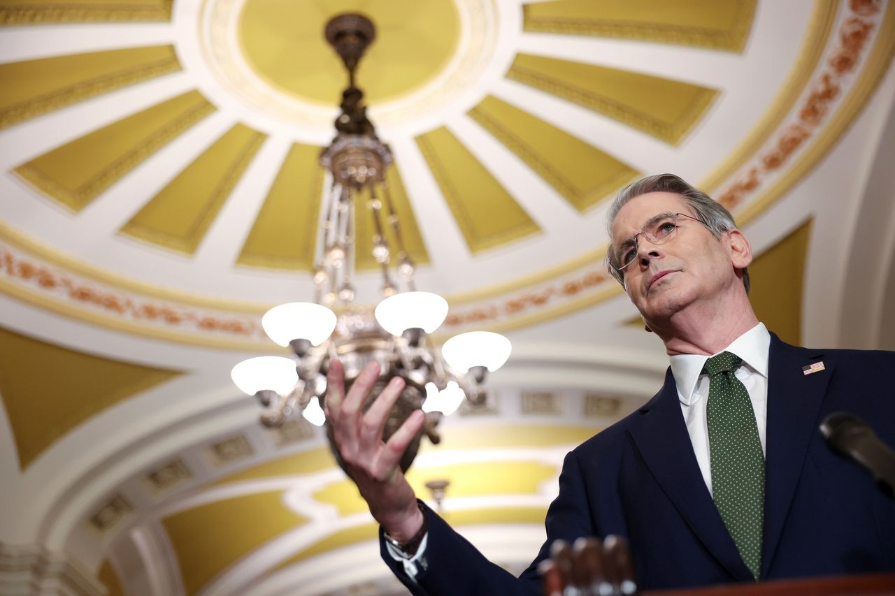 Trump wstrzyma cła na dłużej? Jest plan ws. nowych umów handlowych