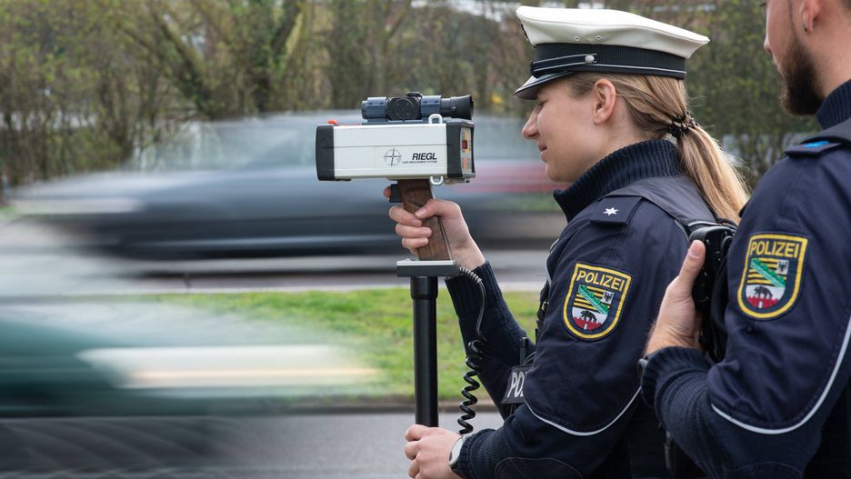 Rekord w Niemczech. Fotoradar złapał ją sto razy