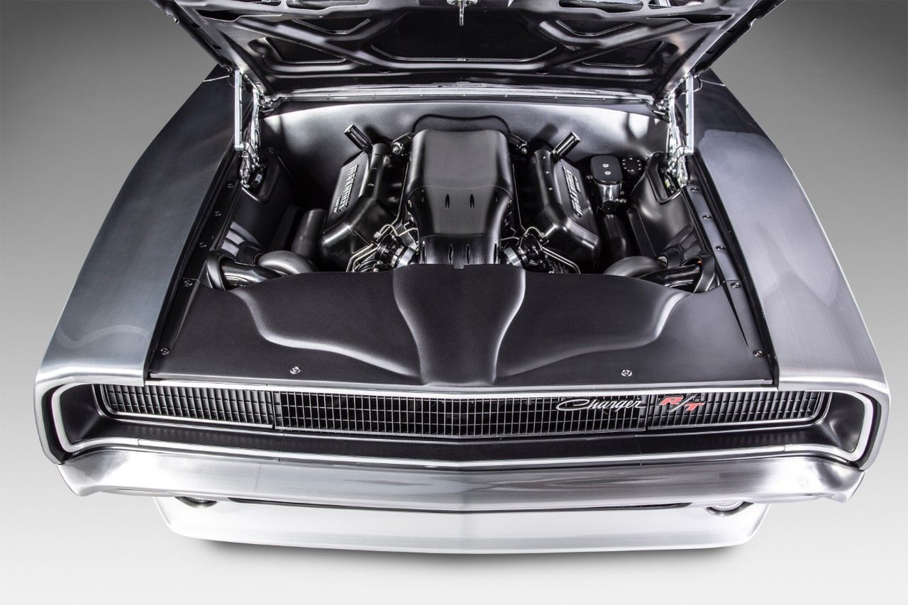 Silnik V8 HEMI ma 9,4 litra pojemności, podwójne turbo i ponad 2250 KM