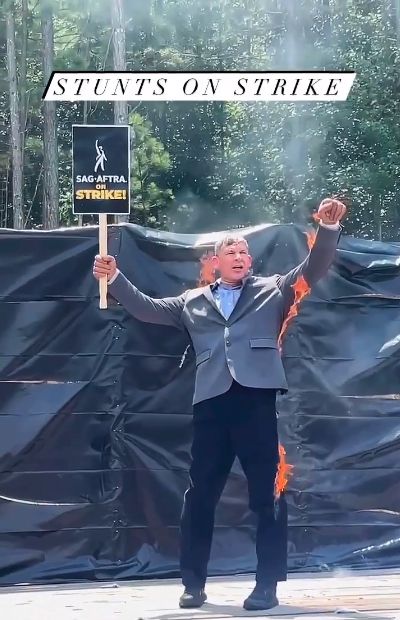 Dubler Harrisona Forda stanął w ogniu na scenie