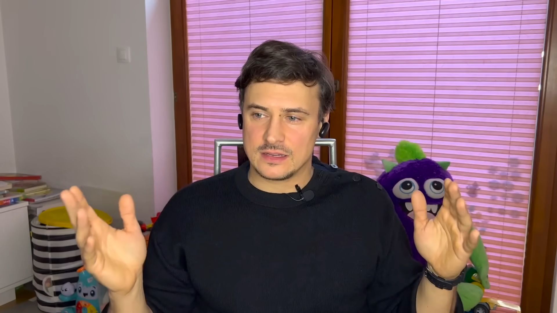 Mateusz Damięcki powstrzymuje się od łez mówiąc o rodzinie