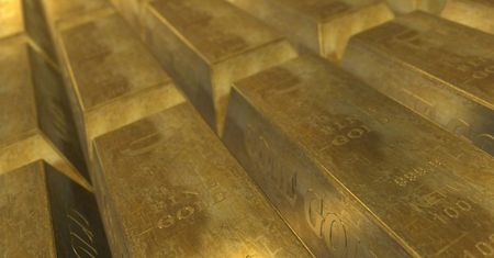 Konduktor znalazł w pociągu 120 sztabek złota. Wiadomo, komu zostaną one przekazane