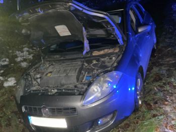 Antoniki: 33-latka wjechała autem do rowu. Miała ponad trzy promile