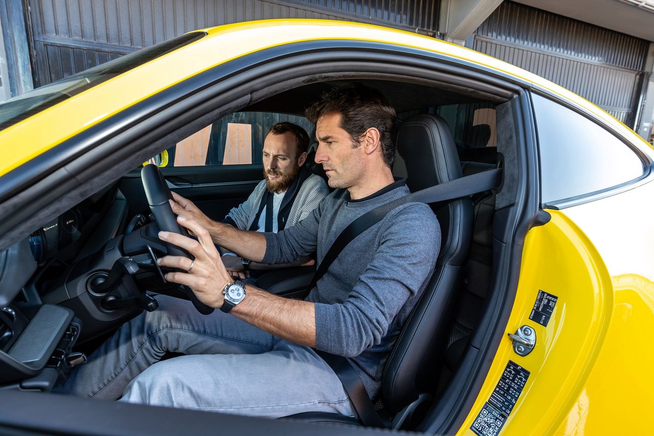 Mark Webber w nowym Porsche 911 generacji 992, ze mną na prawym fotelu. (fot. Frank Ratering)