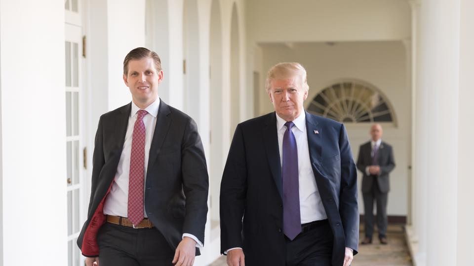 Eric i Donald Trumpowie