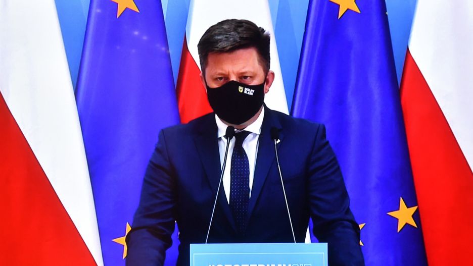 Warszawa, 10.05.2021. Koronawirus w Polsce. Minister-członek Rady Ministrów, szef KPRM Michał Dworczyk podczas konferencji prasowej transmitowanej z siedziby KPRM w Warszawie, 10 bm. (sko) PAP/Radek Pietruszka