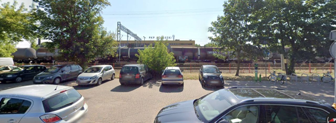 Kradzież na dworcu w Koluszkach. Stracił portfel, telefony i walizkę