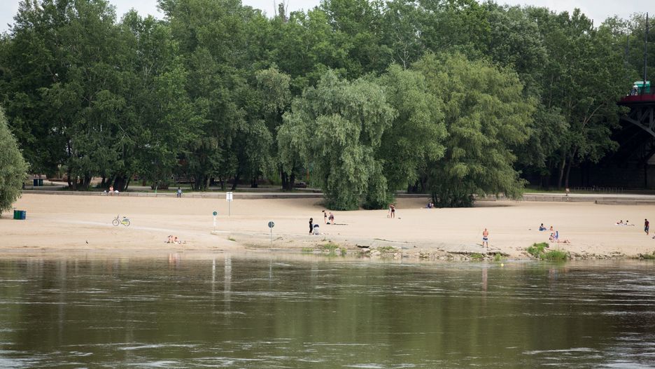 plaża rzeka wisła wypoczynek miasto warszawa