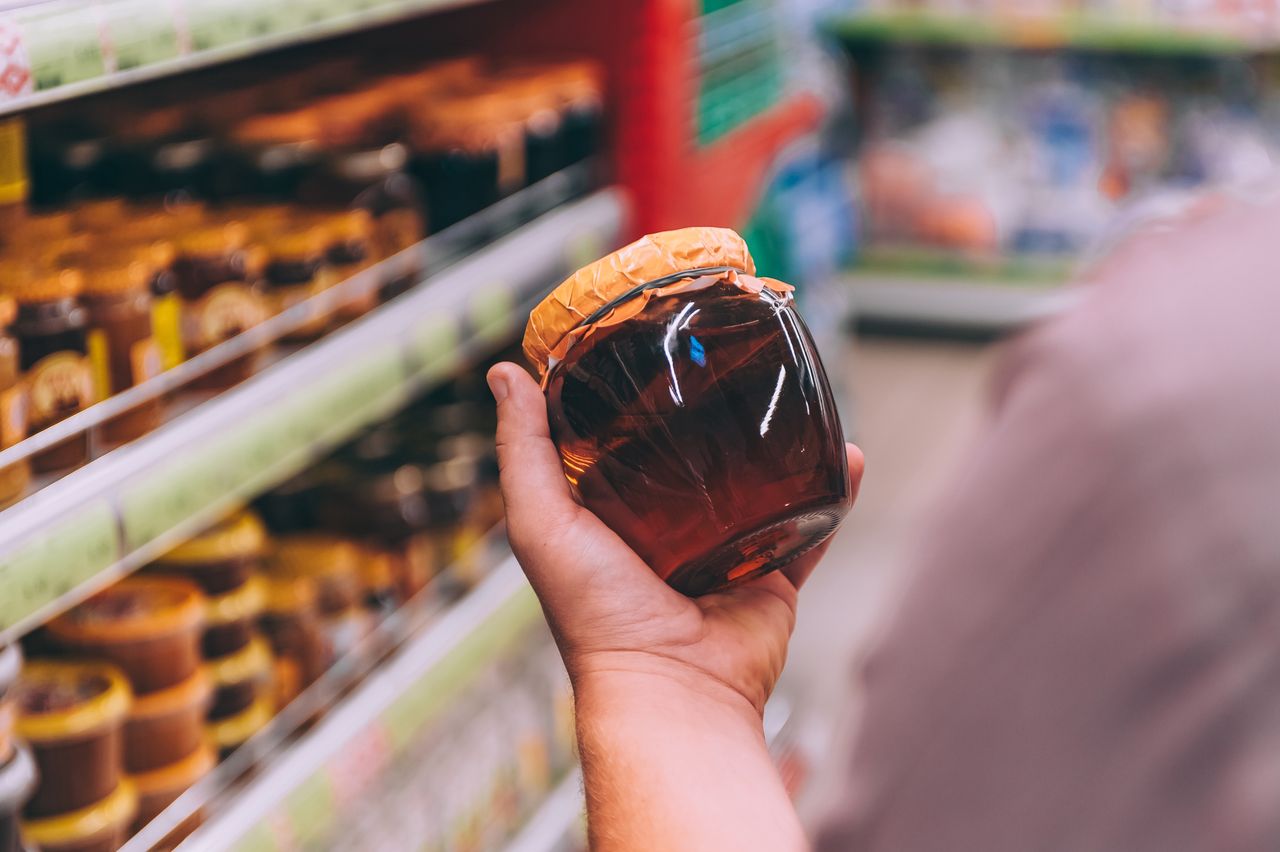 The labels will display information about the country of origin of the honey.