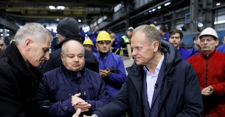 Tusk z apelem do premiera ws. Rafako. "Serce mi krwawi"