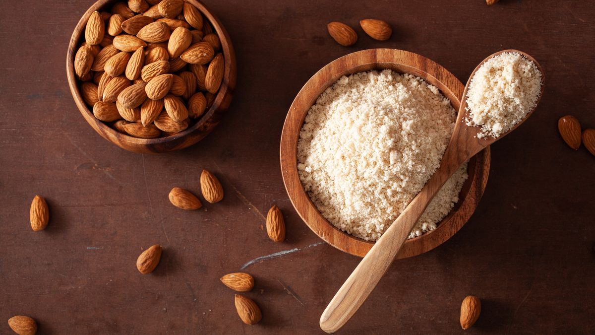 Biedronka mąka migdałowa