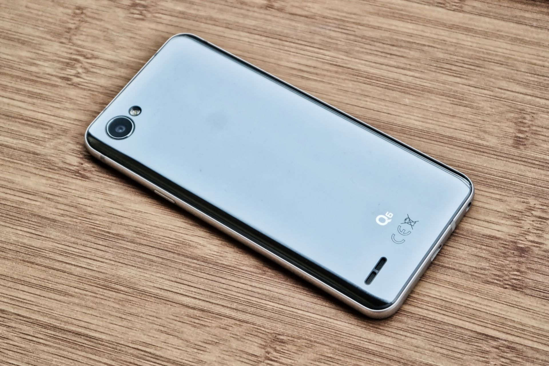 LG Q6 - czy warto go kupić po spadku ceny? [TEST] 24