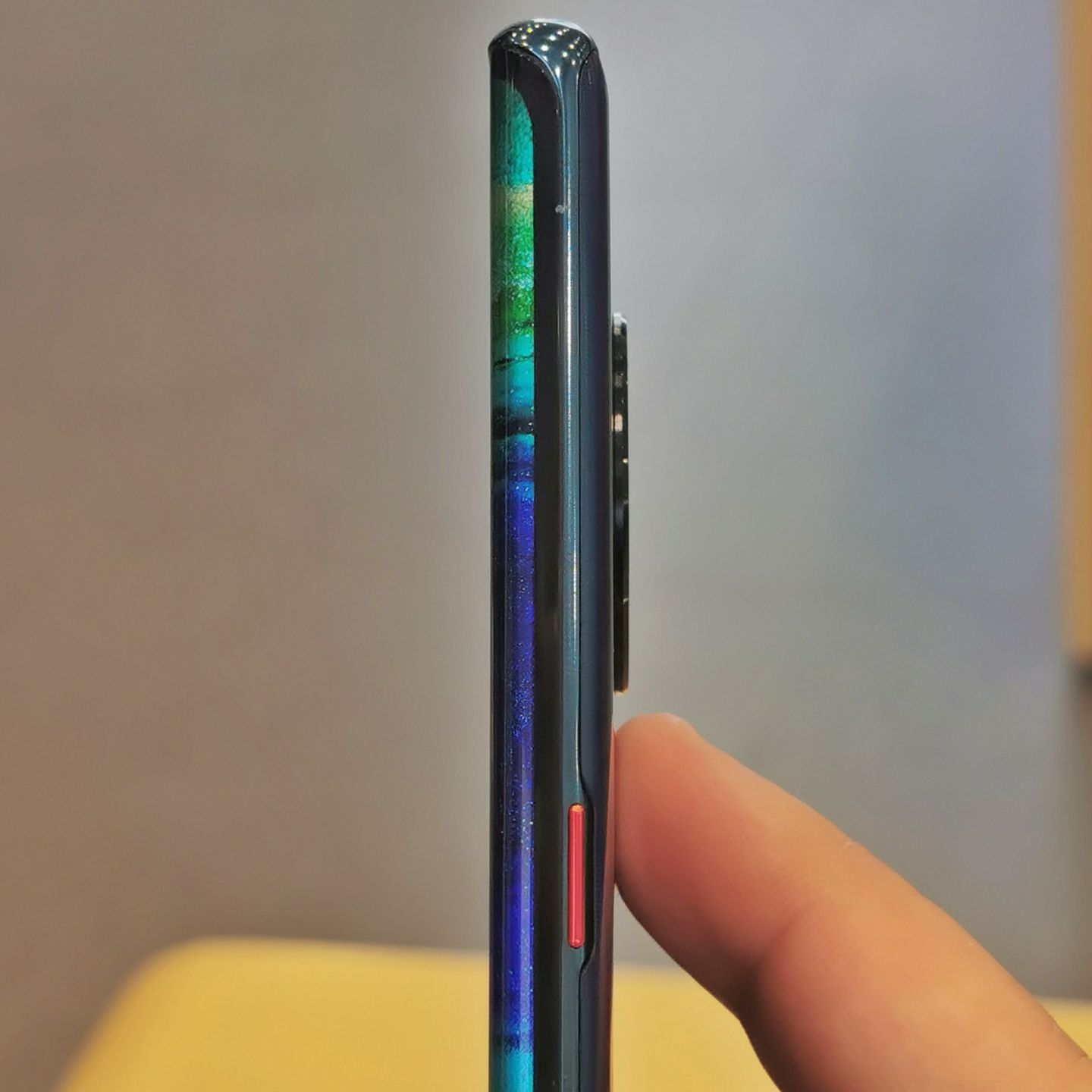 Huawei Mate 30 Pro, czyli zakazany smartfon. Widzieliśmy go pierwsi w Polsce 2