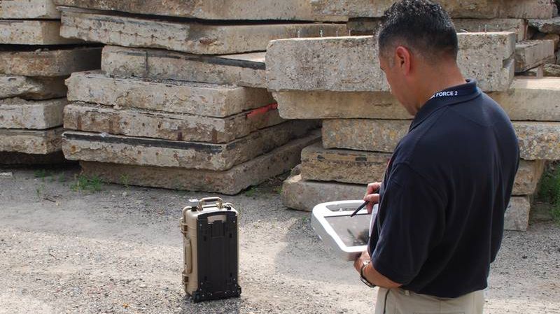 FINDER – tropiciel ludzi. Wykryje bijące serce za sześcioma metrami litego betonu! 1