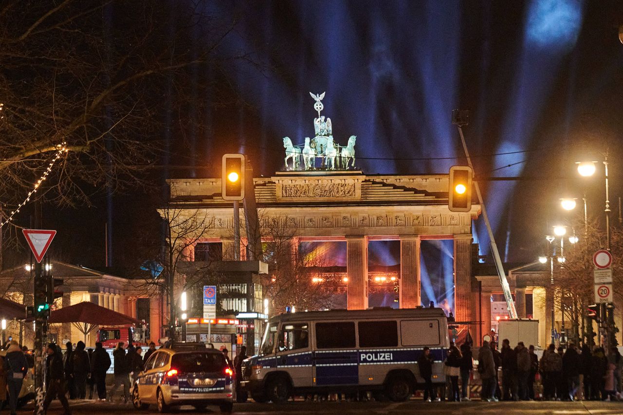 Sprawdził się czarny scenariusz. Policja w Niemczech ostrzelana