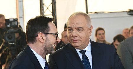 Zagraniczne media piszą o Orlenie. "Kumoterstwo"