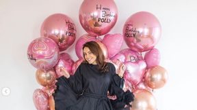 Taka żona to skarb. Piękna i troskliwa Polly Parsons stoi za plecami Vermaelena