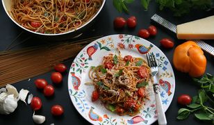 Spaghetti pełnoziarniste z pomidorami