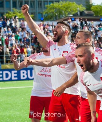 Ksiądz zapraszał na ich mecze. Skończyło się sporym sukcesem